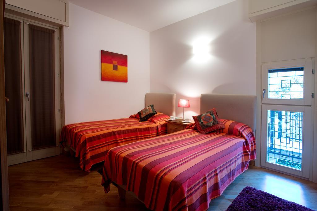 5 Luxury Laglio Apartments-By Italian Apartments Zimmer foto